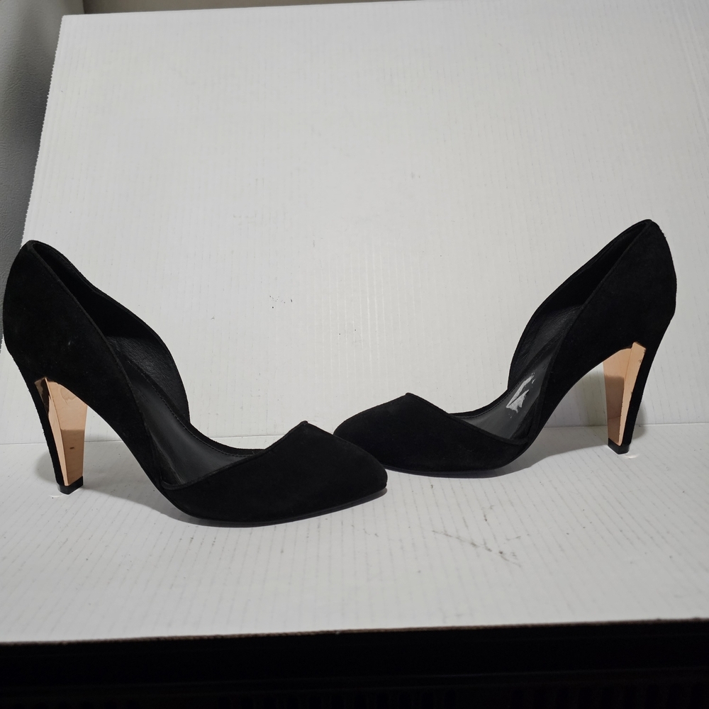Rebecca Minkoff Black Suede D'Orsay Women's Pumps Gold Tone Heel Sz 8.5 Shoes - Picture 2 of 13